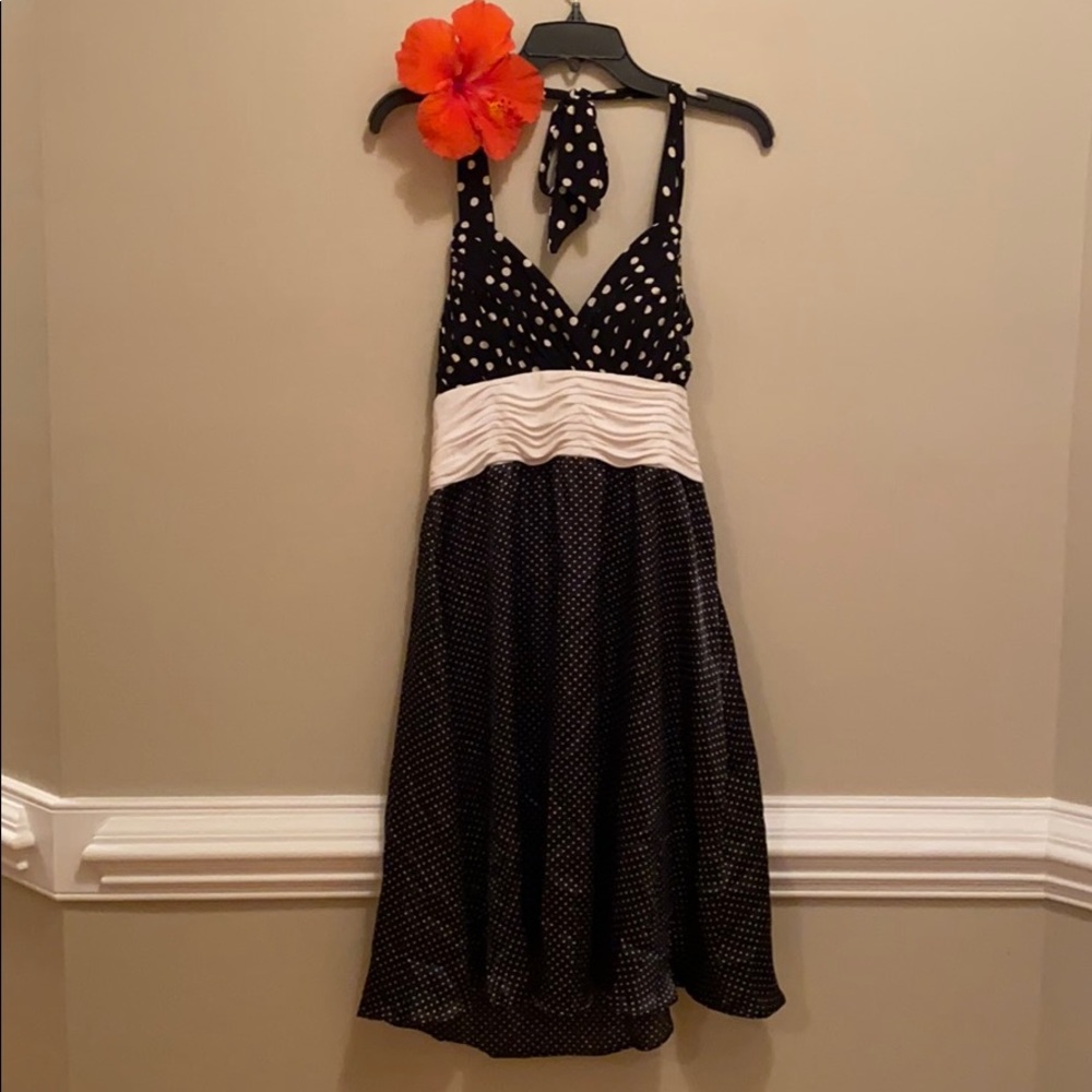 Polka dot halter dress - Picture 4 of 16